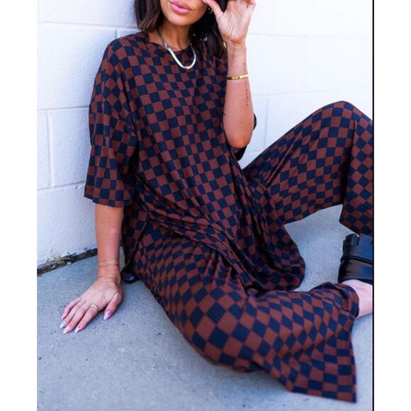 Dressed in Lala Lex Ribbed Oversized T-Shirt & High Waist Crop Pants Set Size Sm - Picture 1 of 12